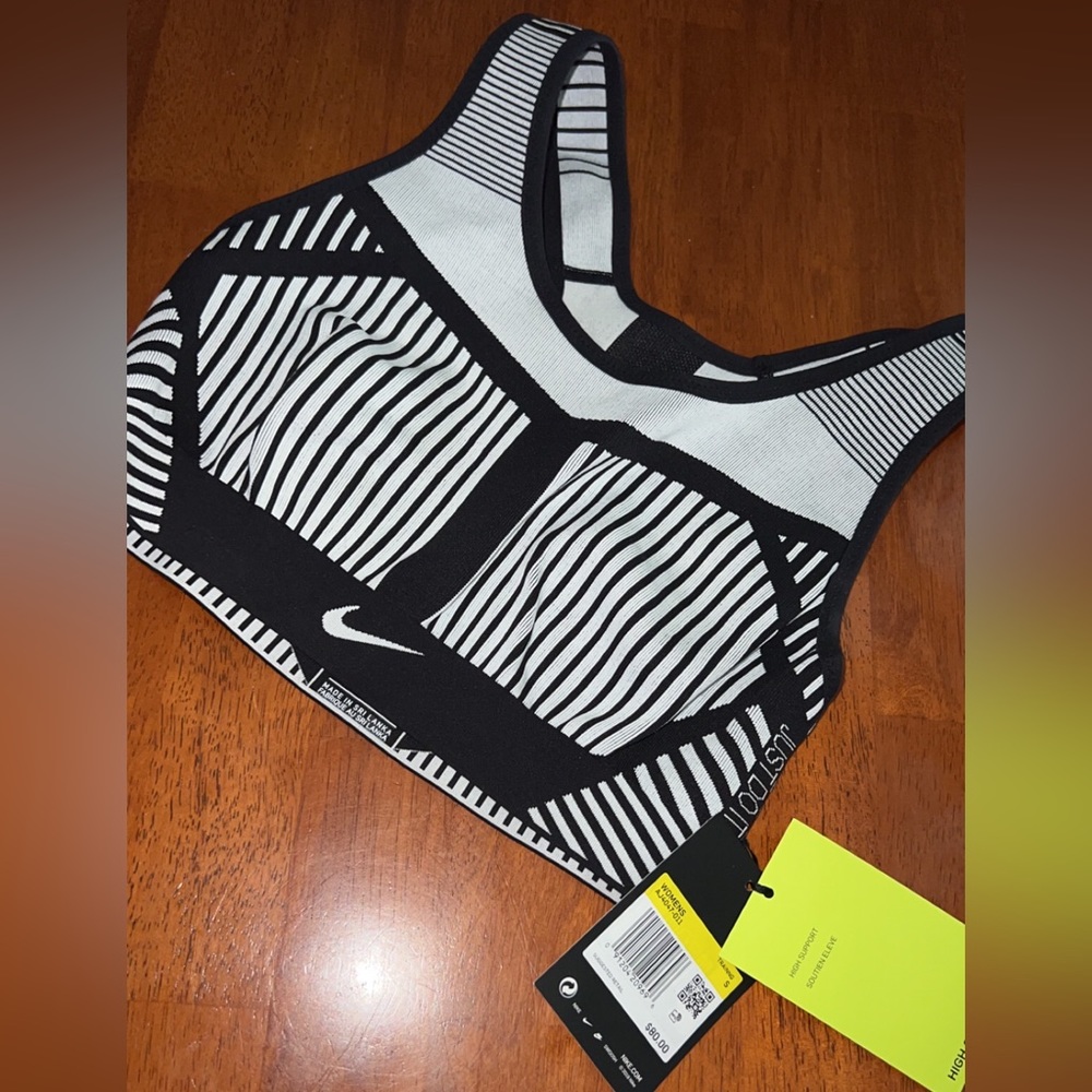 nike sports bra, size small